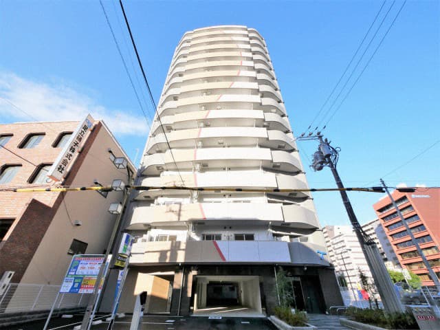 Main exterior of Serenite Namba Prie