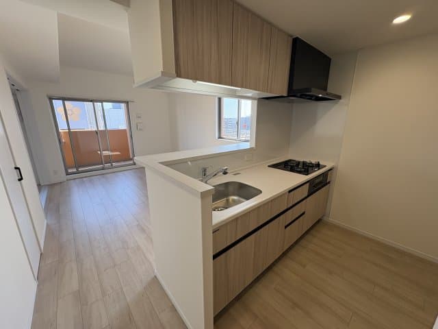 Preview interior of Family Yu Yuhigaoka