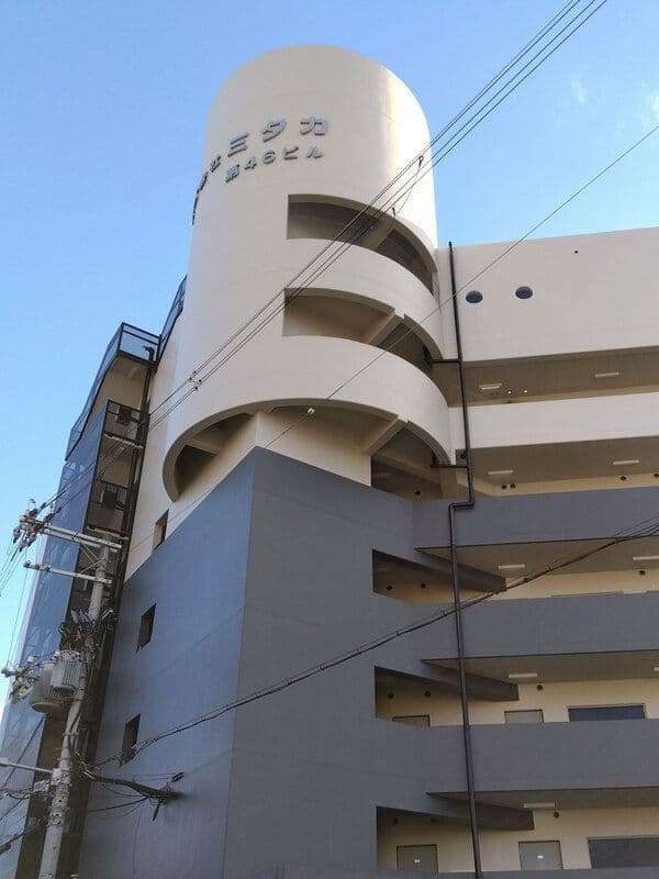 Main exterior of Gran Socie Naniwa II