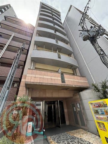 Main Image