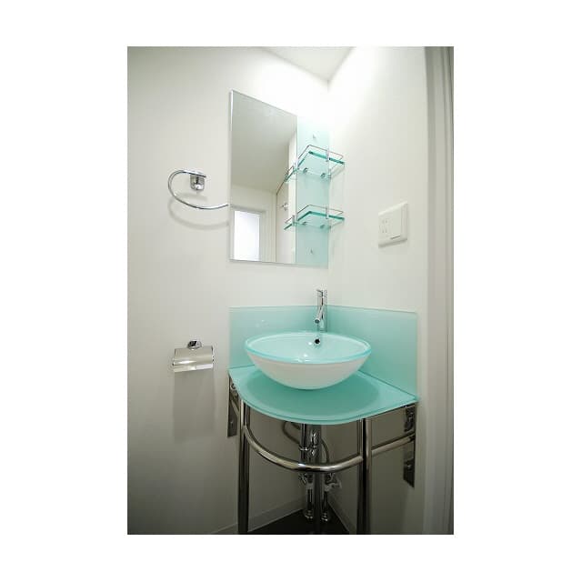 Room image 9