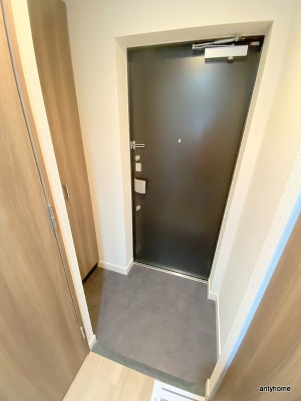 Room image 13