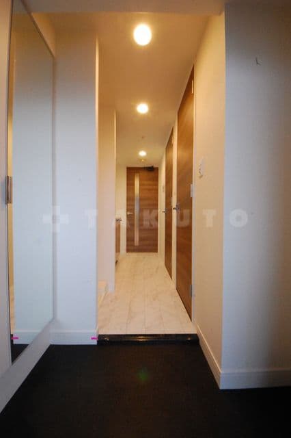 Room image 13