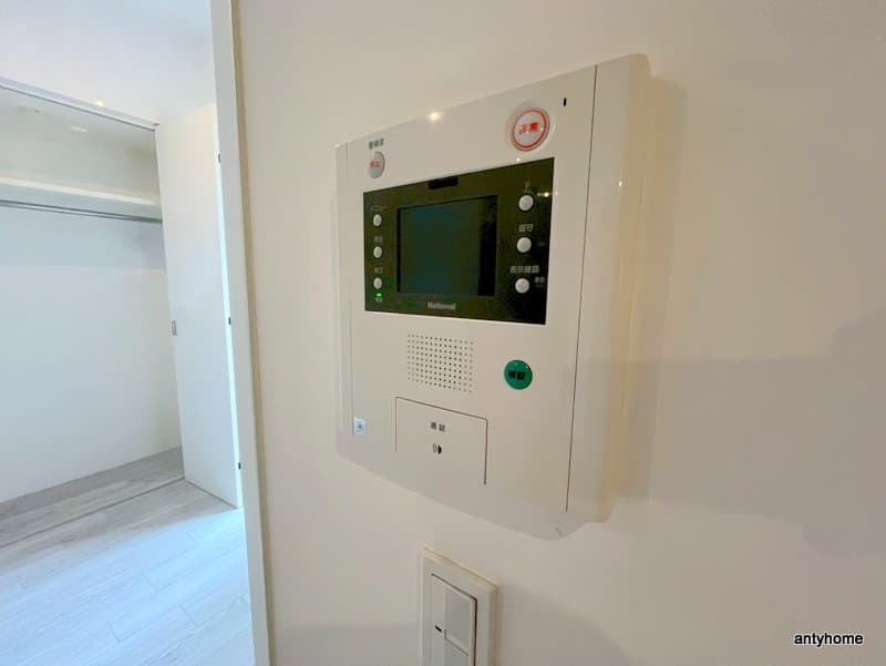 Room image 11