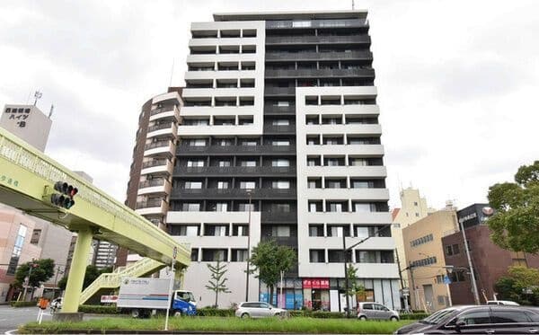 Main Image