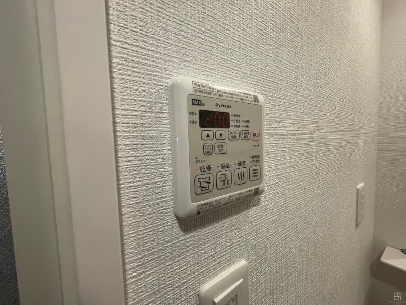 Room image 12