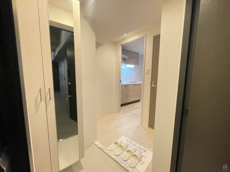 Room image 13