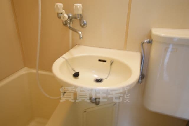 Room image 9