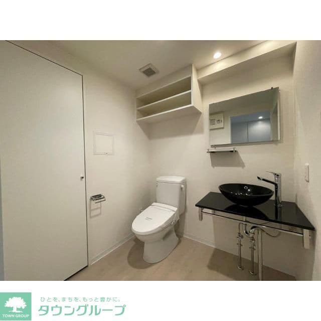 Room image 9