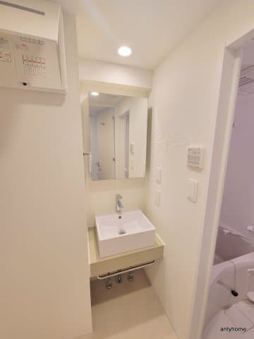 Room image 9