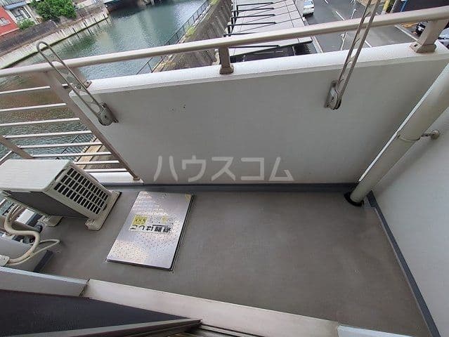 Room image 10