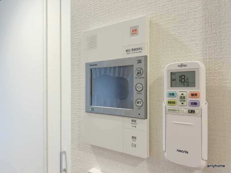 Room image 11