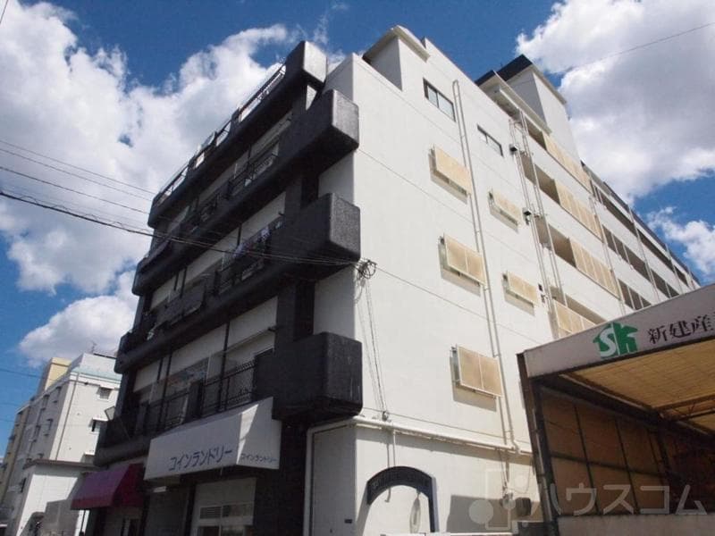 Main exterior of Takai Residence