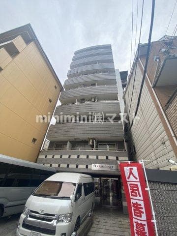 Main exterior of Oz Residence Tenkachaya