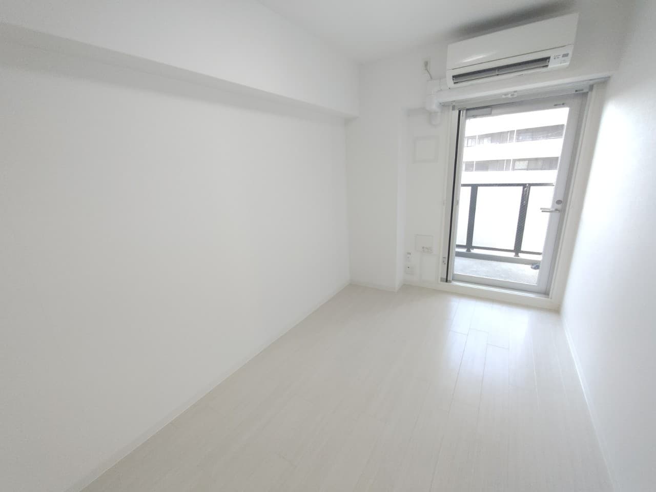 Preview interior of Grand Pacific Tamade
