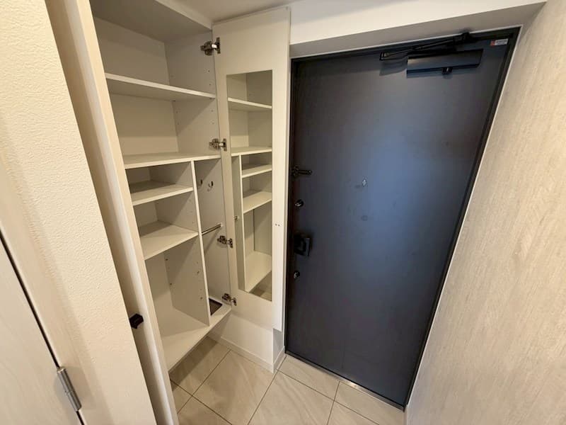 Room image 11
