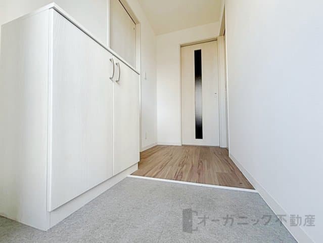 Room image 13
