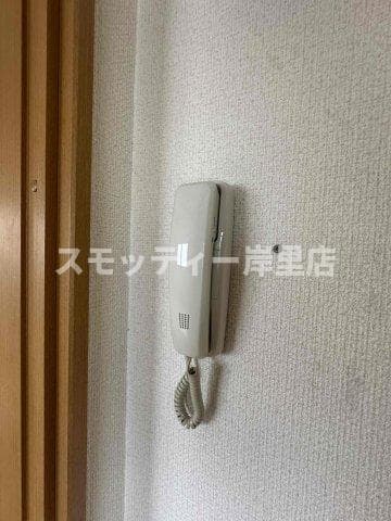 Room image 10