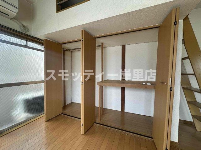 Preview interior of Tokai Plaza Building No. 2