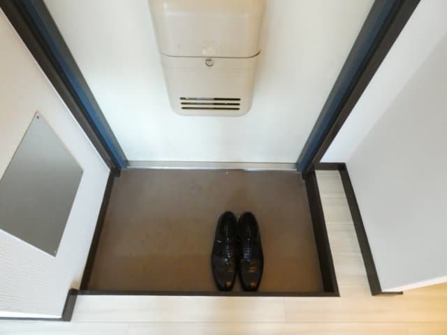 Room image 12