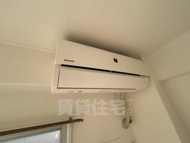 Room image 15