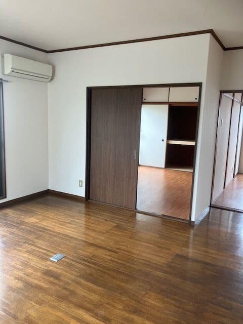 Preview interior of Taniguchi Heights