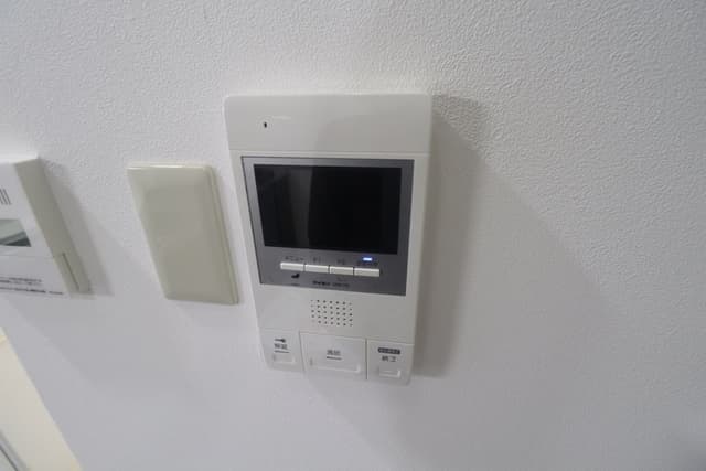 Room image 11