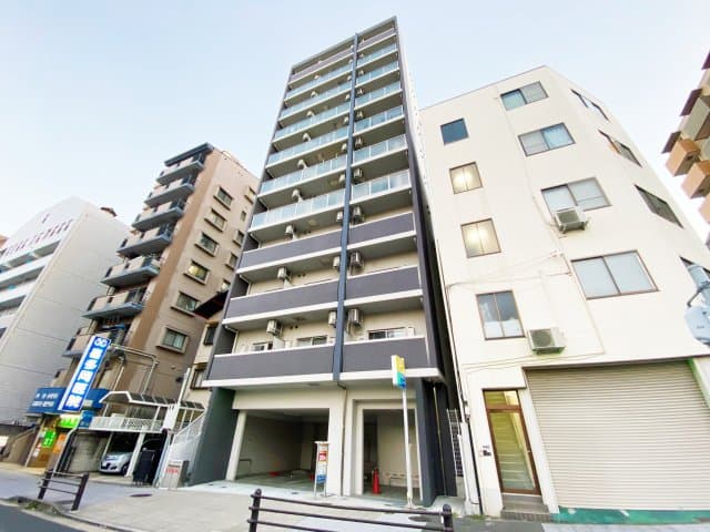 Main Image