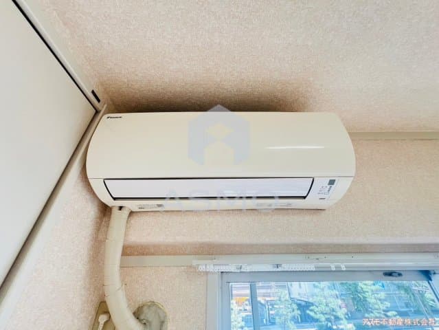 Room image 12