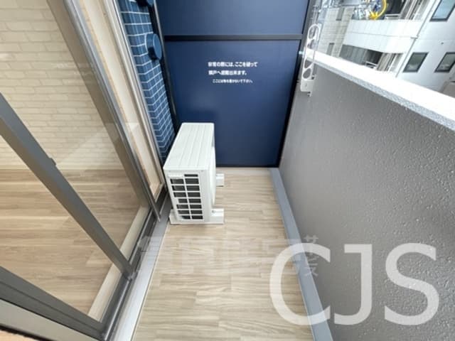 Room image 10