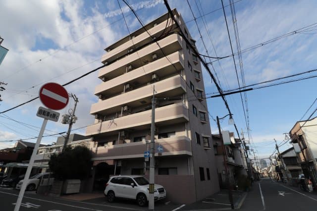 Main exterior of Anesis Tsurumi