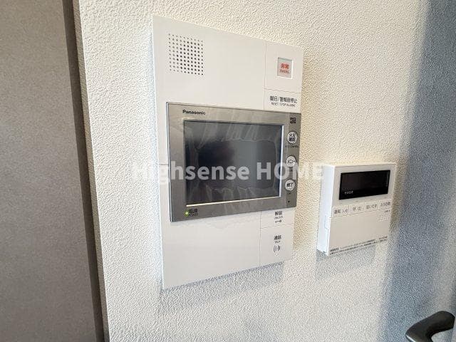 Room image 11