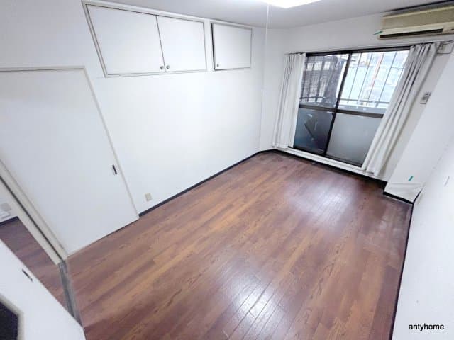 Preview interior of Celestial Higashi-Mikuni
