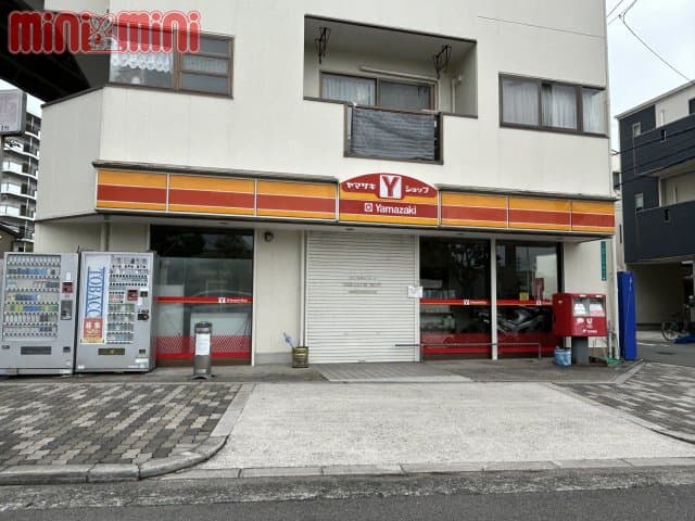 Room image 13