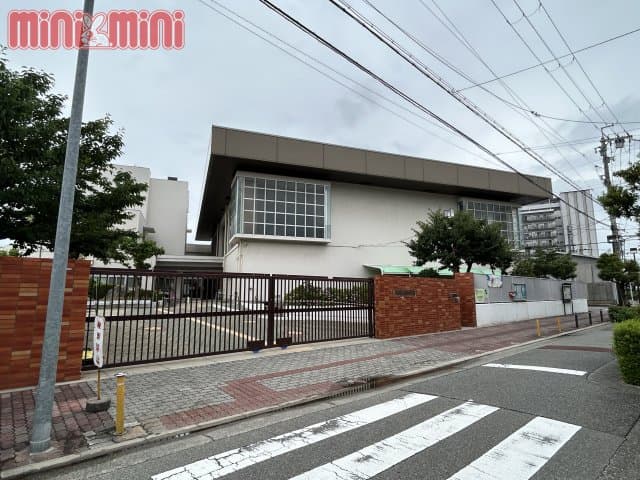Room image 15