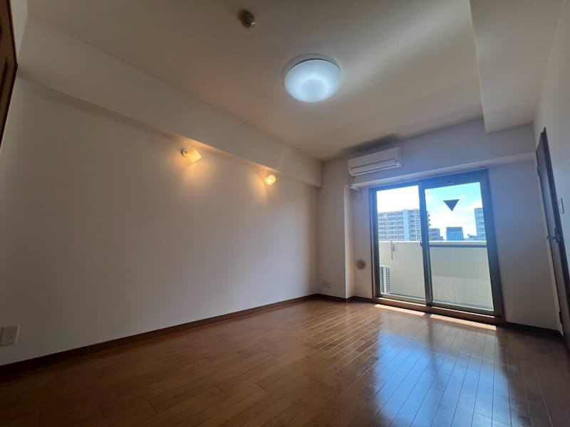 Preview interior of Estem Hills Shin-Osaka
