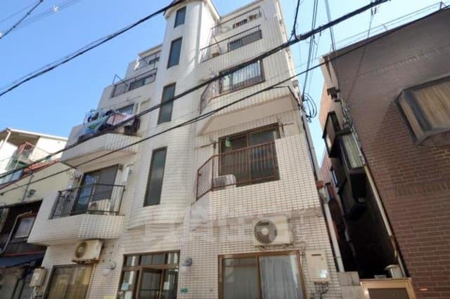 Main exterior of Maison Kigawa