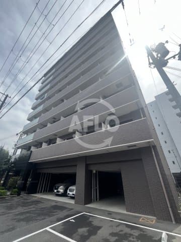 Main exterior of Plendore Shin-Osaka PARK Residence