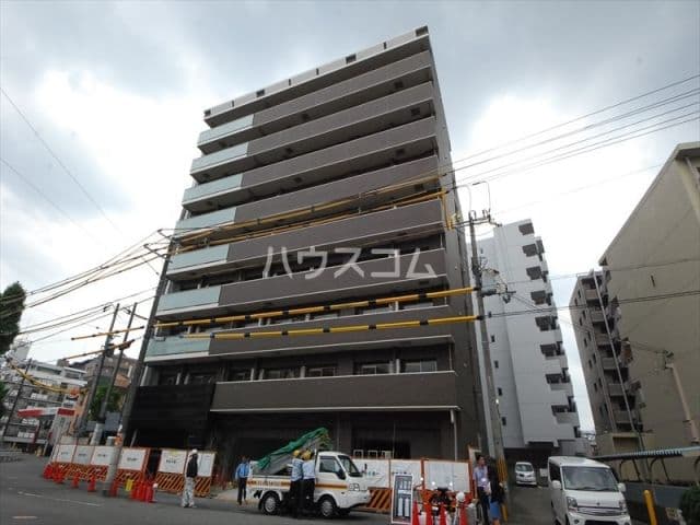 Main exterior of Plendore Shin-Osaka PARK Residence