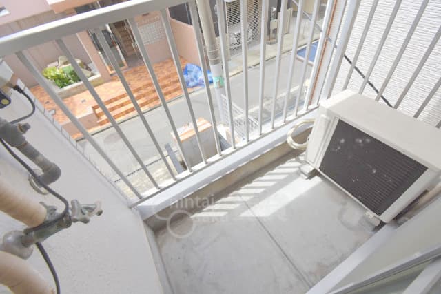 Room image 10