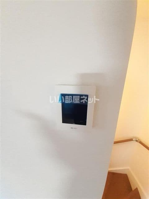 Room image 10