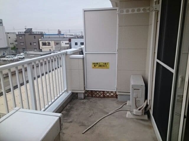 Room image 10