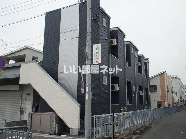 Room image 12
