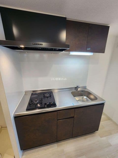Preview interior of LG ArtizA Sakai