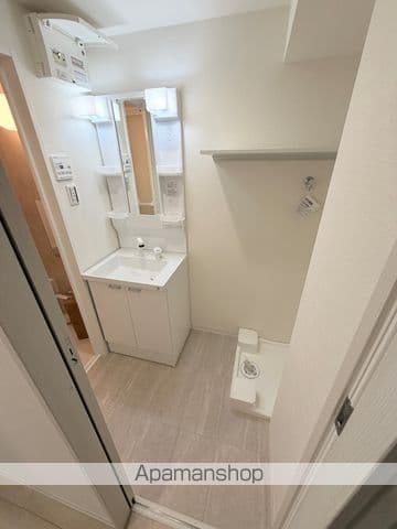 Room image 9