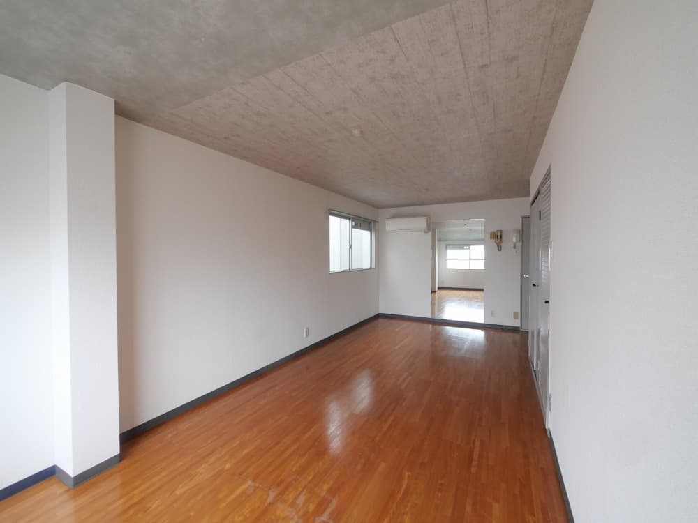 Preview interior of Maison d'Or DOI