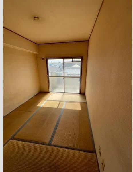 Room image 14