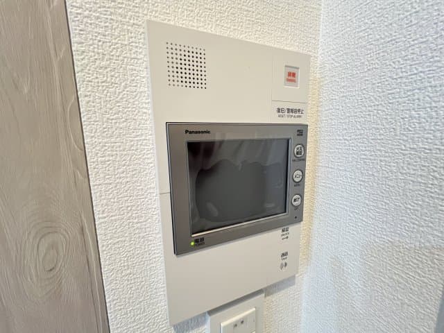 Room image 11
