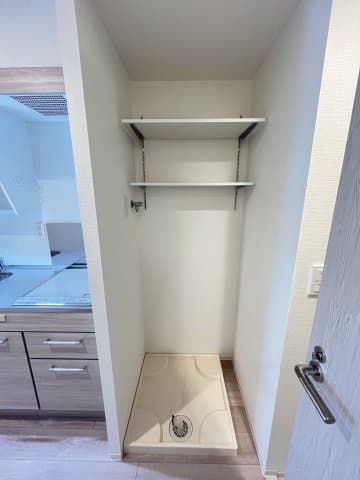 Room image 12