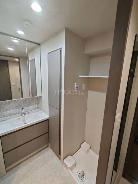 Room image 9